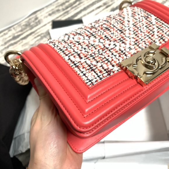 ❌SOLD❌Chanel limited edition pink tweed Le boy - Picture 5 of 9